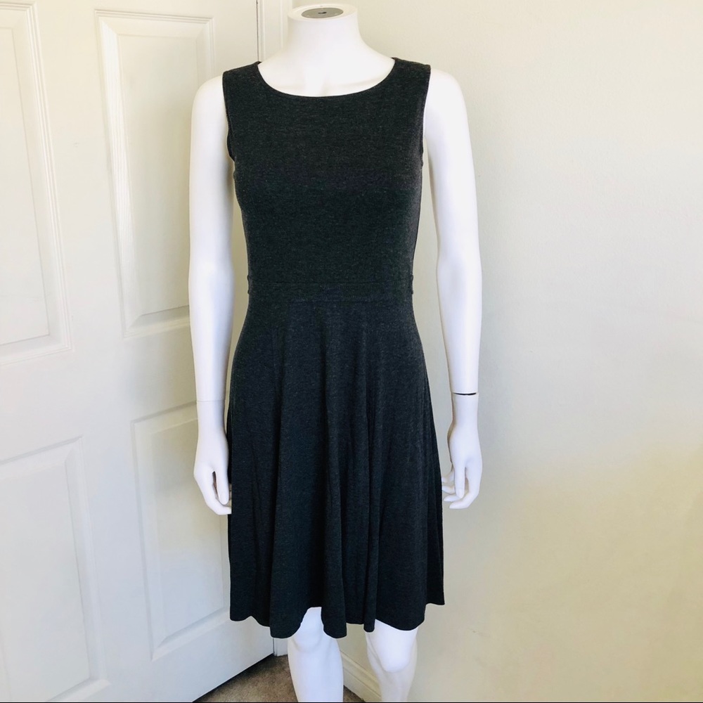 ANN TAYLOR LOFT grey sleeveless dress size 0